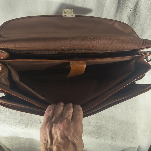 Leather Brown Briefcase / Messenger Bag Vintage 20" X 13" X 10" Tannery West - Picture 7 of 12